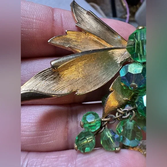 Beautiful vintage preowned Brooch - Picture 6 of 12